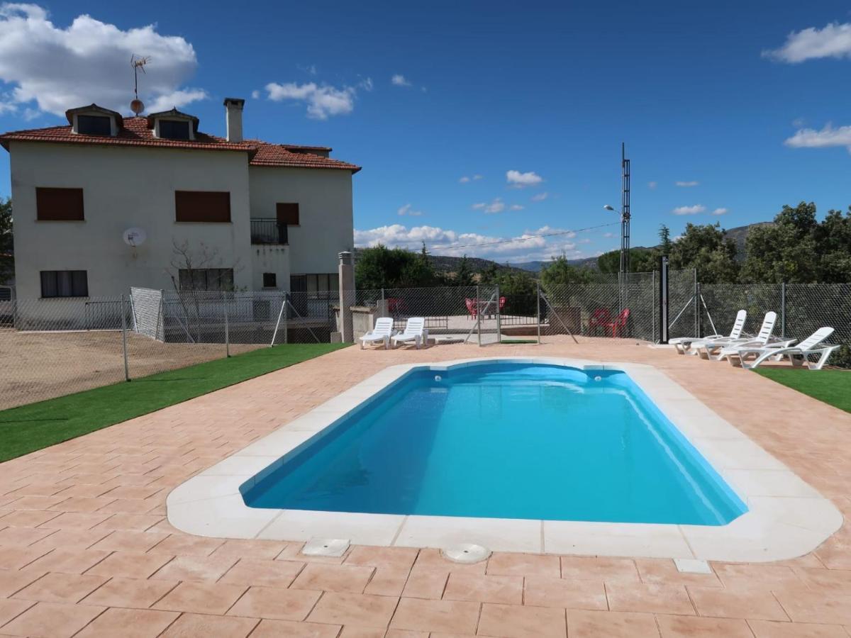 El Mirador Apartamentos El Barraco Екстериор снимка
